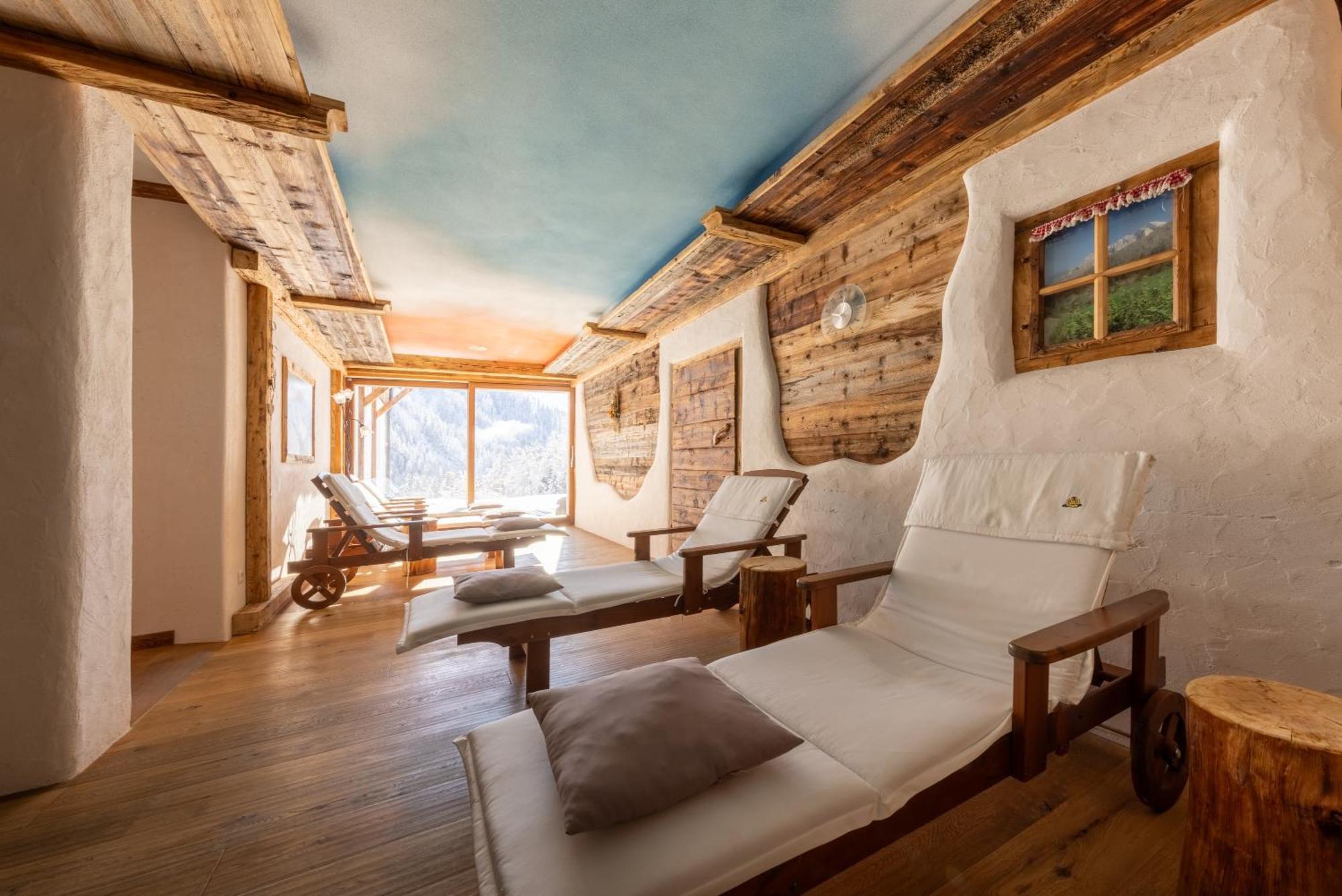 Hotel Pension Odles San Martino in Badia Exterior photo